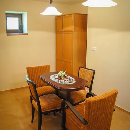 Revberpuszta Vendeghaz Apartment